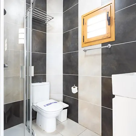 Дом отдыха Palm Mar With Pool And Garden