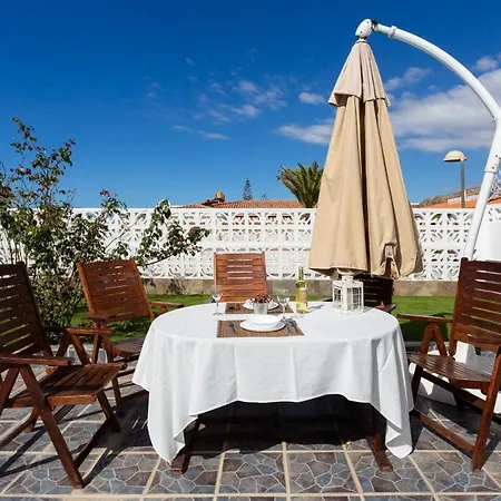 Palm Mar With Pool And Garden Nyaraló