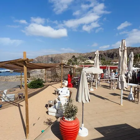 Palm Mar With Pool And Garden Nyaraló