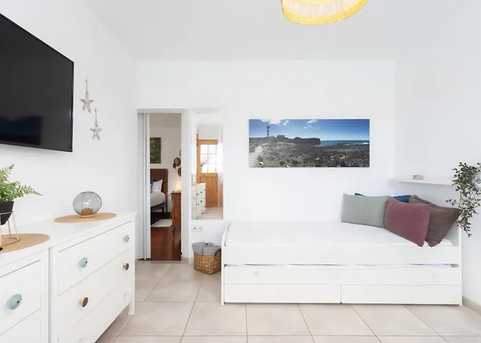 Palm Mar With Pool And Garden بيت للعطل أرونا