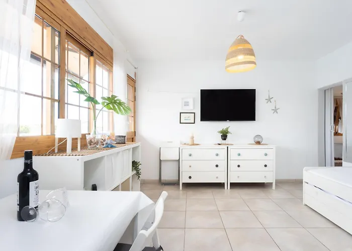 בית נופש Palm Mar With Pool And Garden