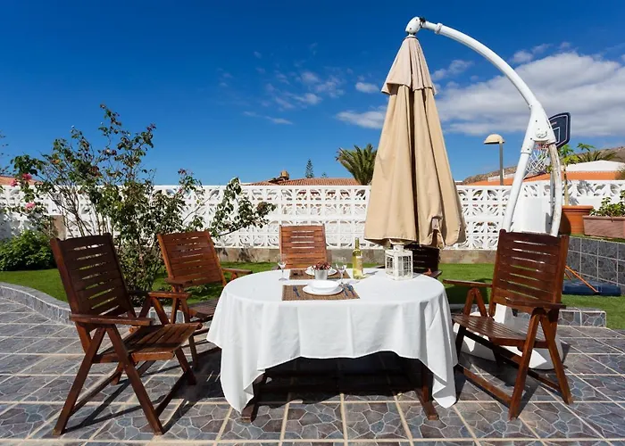 Palm Mar With Pool And Garden בית נופש